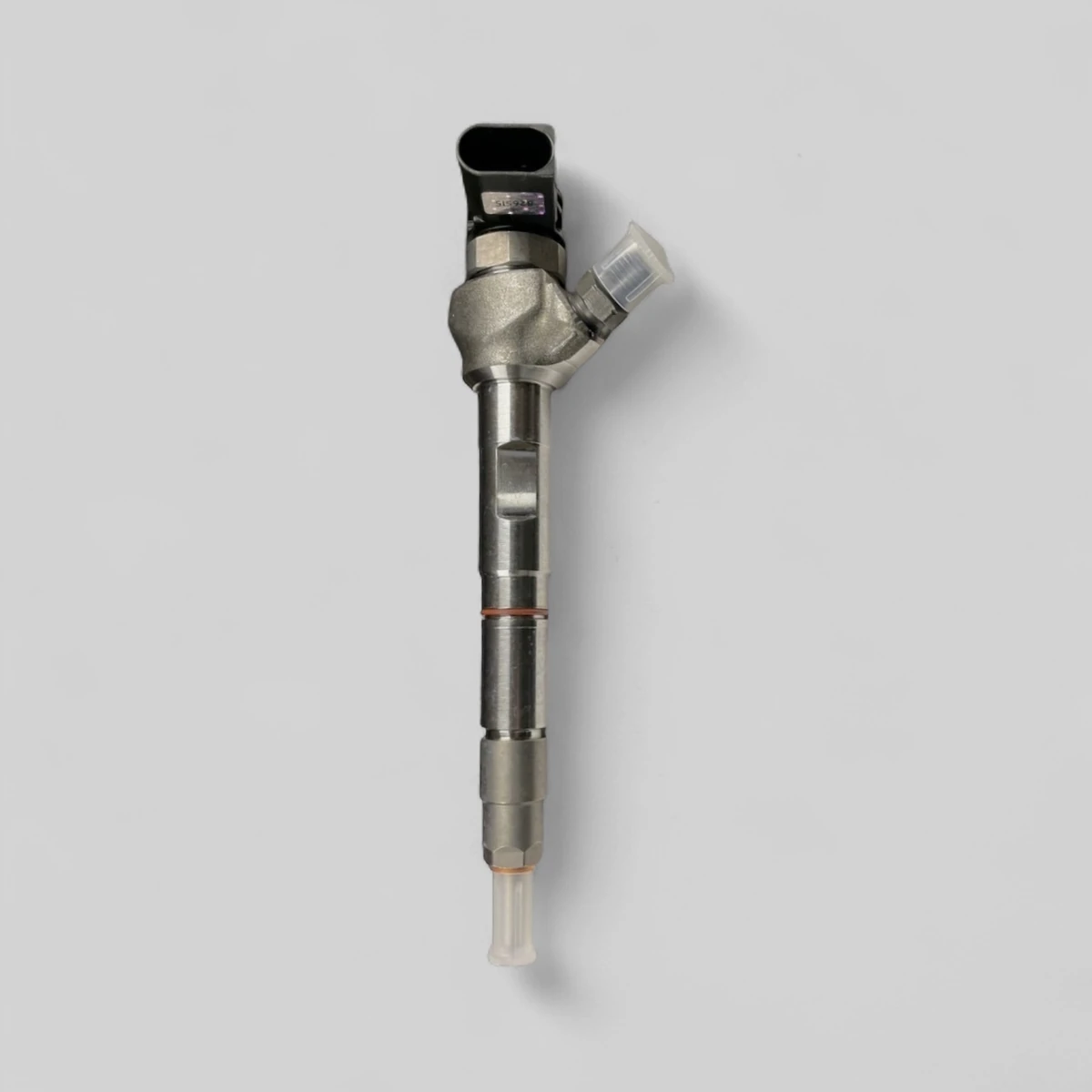 Remanufactured Bosch 0445110834 diesel injector standing side view