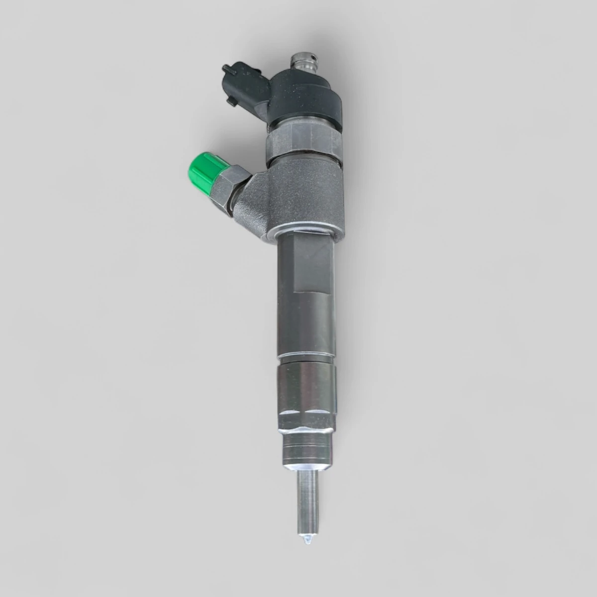 Remanufactured Bosch 0445120002 CRIN diesel injector standing side view