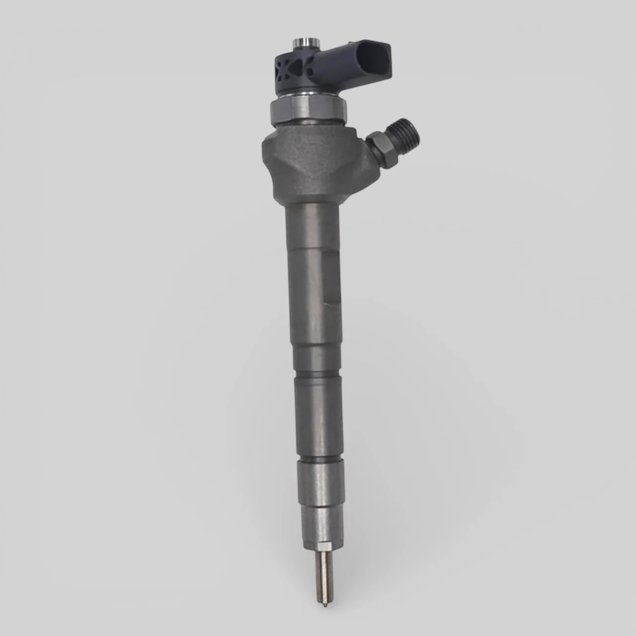 Remanufactured Bosch 0445110470 diesel injector — standing side view