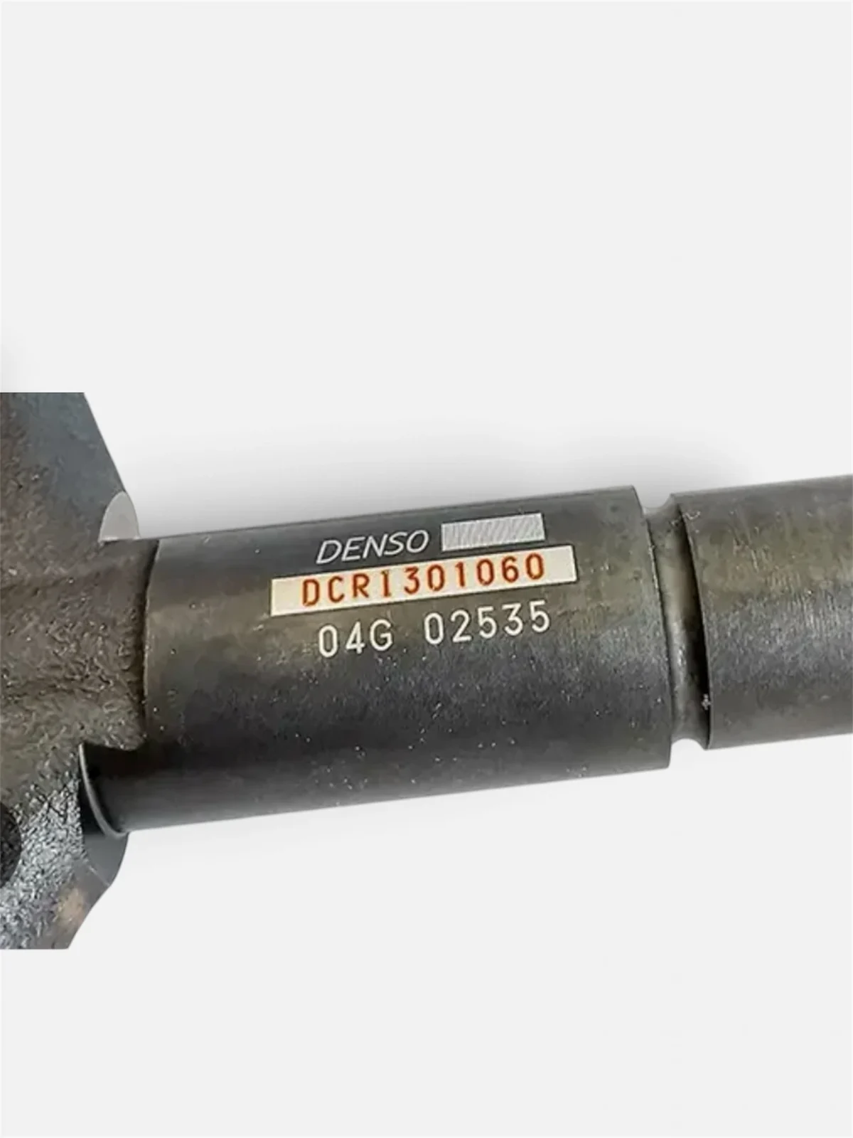Denso DCRI301060 Nissan injector part number close-up