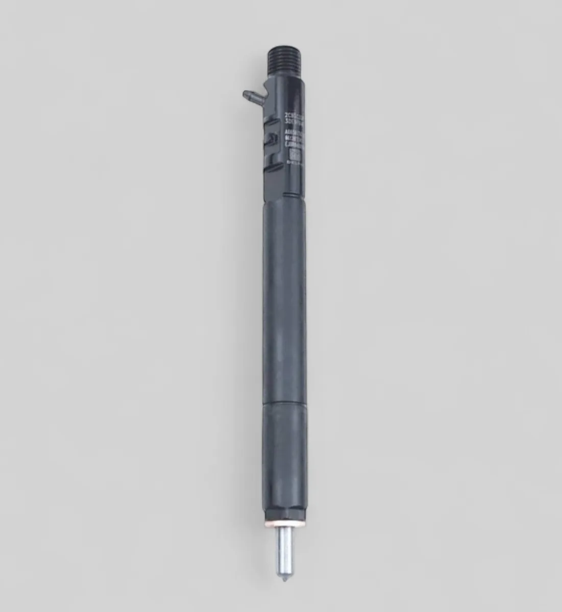 Genuine Delphi EJBR04401D remanufactured common-rail injector — bare standing view (SsangYong 2.7 XDi D27DT)