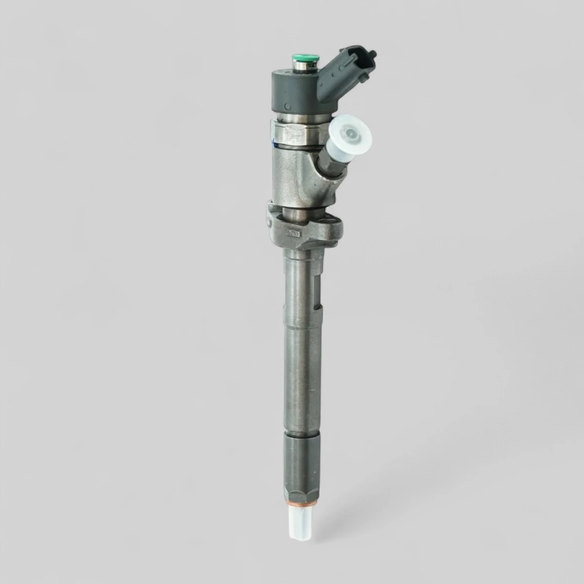 Remanufactured Bosch 0445110188 1.6 HDi DV6 diesel injector standing side view