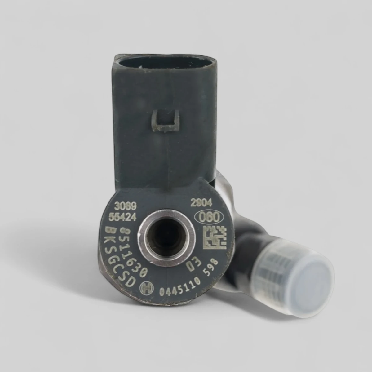 Remanufactured Bosch 0445110598 diesel injector — part number close-up