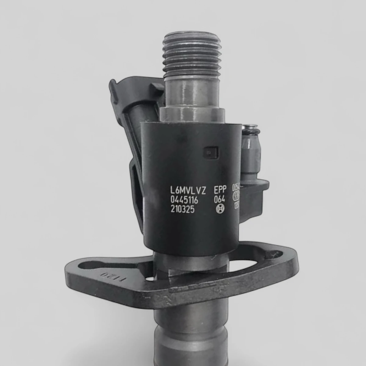 Remanufactured Bosch 0445116064 diesel injector — part number close-up