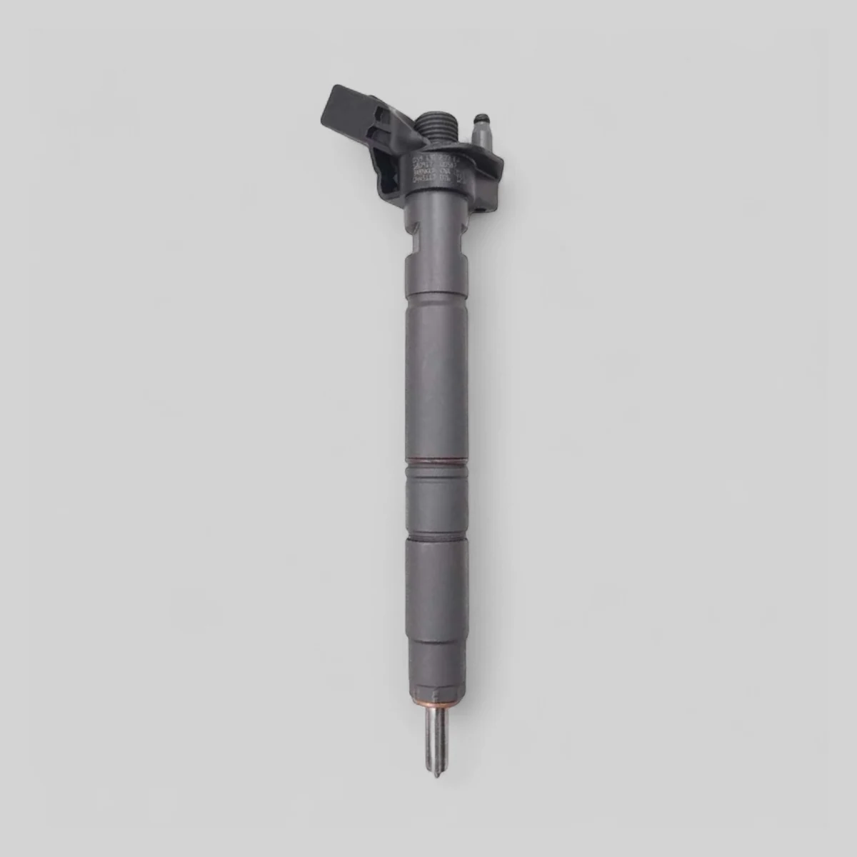 Remanufactured Bosch 0445117076 3.0 V6 TDI diesel injector standing side view