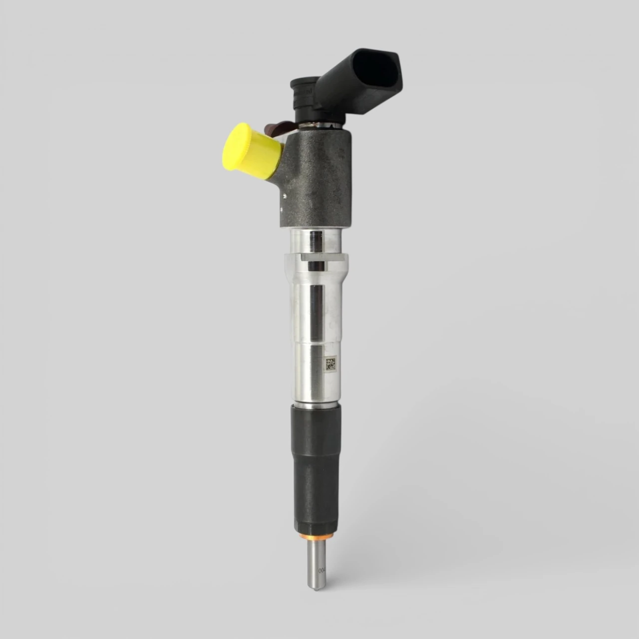 Continental Siemens VDO A2C9303500080 Ford Transit EcoBlue 2.0 diesel injector standing side view