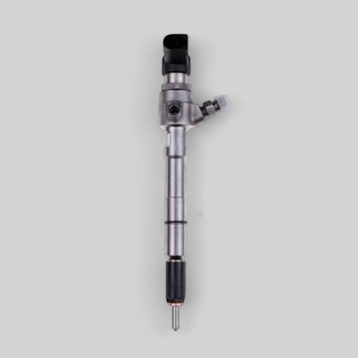 Remanufactured Siemens VDO A2C9626040080 diesel injector — standing side view